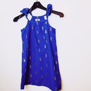 Girls dress